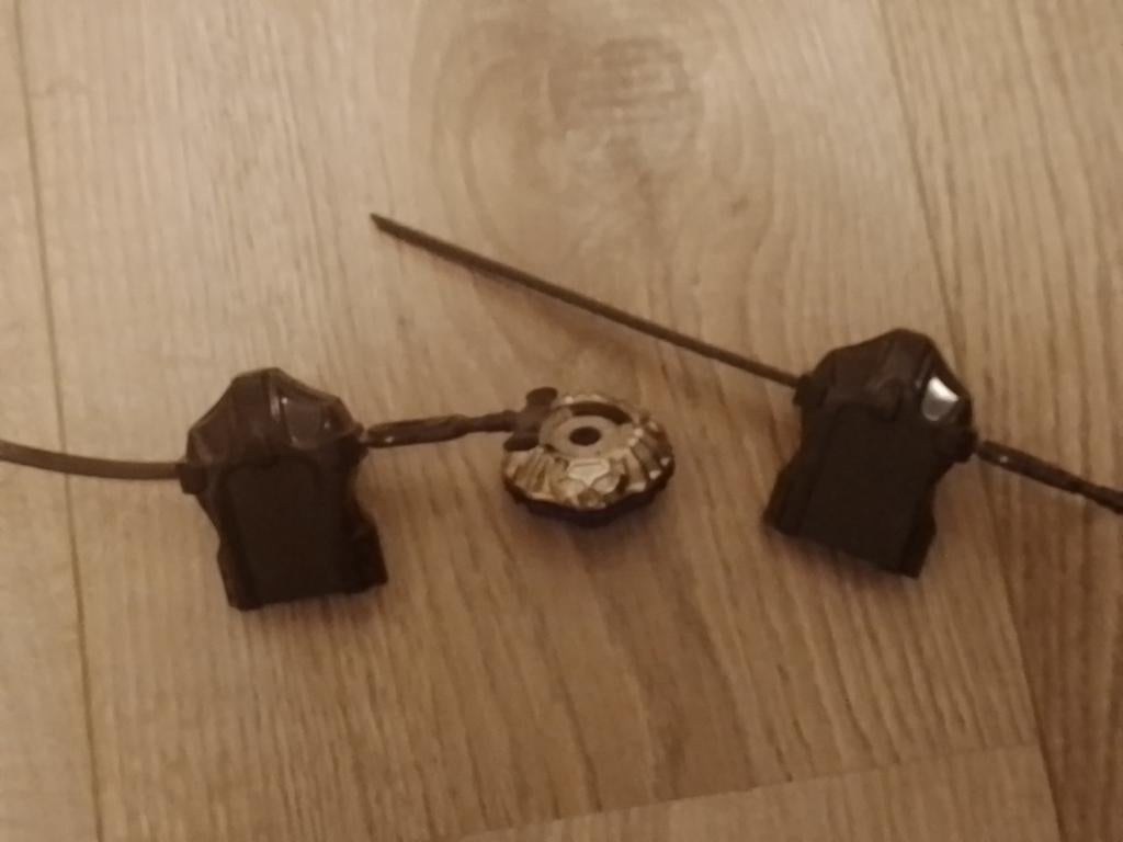 Beyblade metal met twee launchers en een supermooie bak, Ophalen