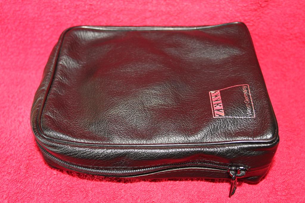 Zeiss 10x40 B Rubber, Audio, Tv en Foto, Optische apparatuur | Verrekijkers, Overige typen, Ophalen of Verzenden, Zo goed als nieuw