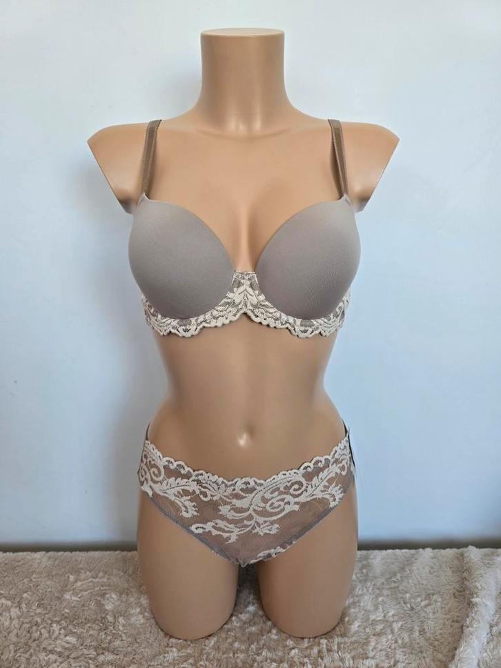 Nieuw wacoal bh 85b 75c 80c 70d slip M, Kleding | Dames, Ondergoed en Lingerie, Ophalen of Verzenden