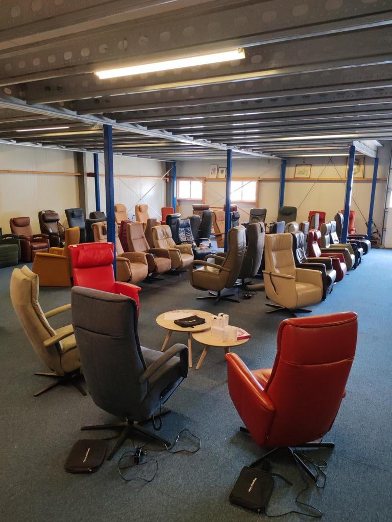 Kooij sta op stoelen en relax fauteuils 2e paasdag open*, 75 tot 100 cm, Ophalen of Verzenden, Leer, Nvt