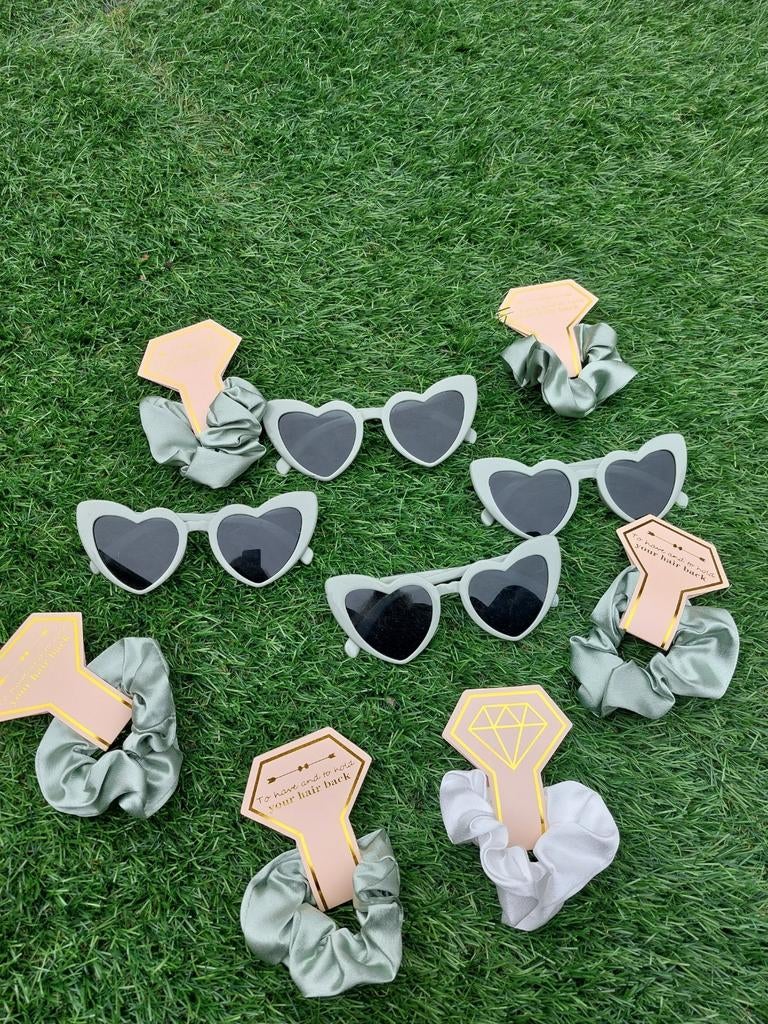 Zonnebrillen en scrunchie, Ophalen of Verzenden, Nieuw, Groen, Overige merken