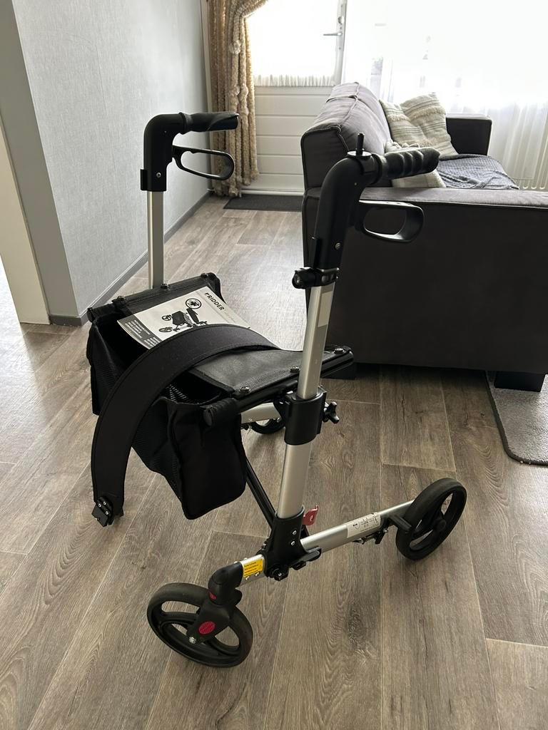 Rollator lichtgewicht, Diversen, Ophalen, Lichtgewicht, Zo goed als nieuw
