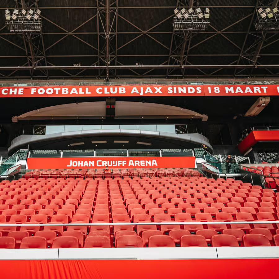 Gevraagd 2, 3 of 4 certificaten Johan Cruijff Arena vak 106, Drie personen of meer, Maart