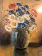 Oud pastel schilderij: Bloemen in vaas , H van Wijngaarden, Ophalen of Verzenden