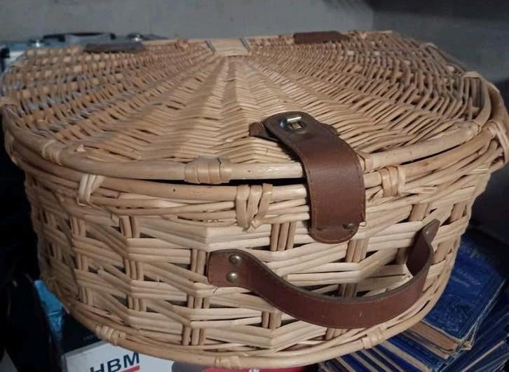 Gezellige picknickmand voor 4 personen - Compleet!, Ophalen of Verzenden, Gebruikt