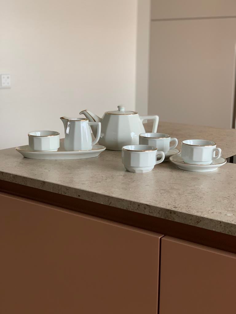 Prachtig Wit Frans APILCO Servies Setje., Ophalen