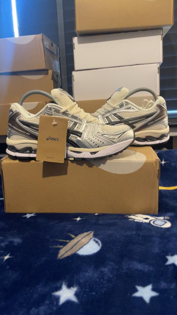 ASICS Gel-Kayano 14 Silver Sneakers, Ophalen of Verzenden, Nieuw, Grijs, Sneakers of Gympen