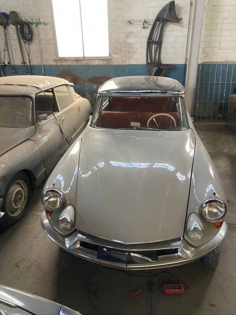 Citroen DS DS19 1957 Eerste Neus Topstaat, Auto's, Citroën, Voorwielaandrijving, Sportpakket, Overige modellen, 4 cilinders