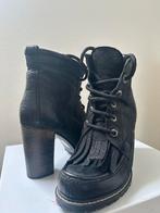 Enkellaarsjes met hak en franjes, Ophalen of Verzenden, Zo goed als nieuw, Zwart