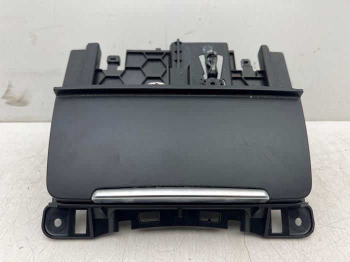 Asbak voor van een Audi S5, Gebruikt, -, -, -