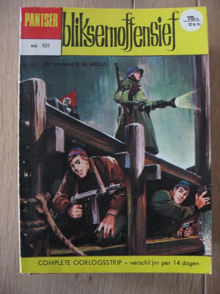 Pantser. Kleine oorlogs boekjes. 4 X, Meerdere stripboeken, Ophalen of Verzenden, Gelezen