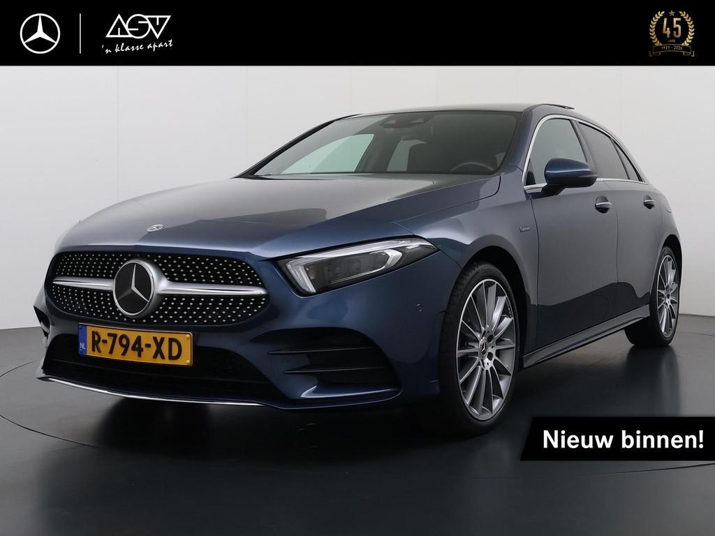 Mercedes-Benz A-klasse 250 e Premium | Burmester Surround Sy, Stof, Gebruikt, 4 cilinders, 16 kWh