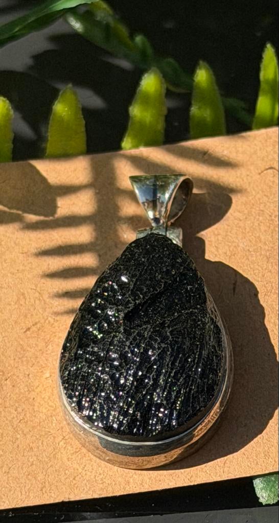 Tektiet hanger van echt zilver, Gebruikt, Overige voorstellingen, Zwart, Ophalen of Verzenden