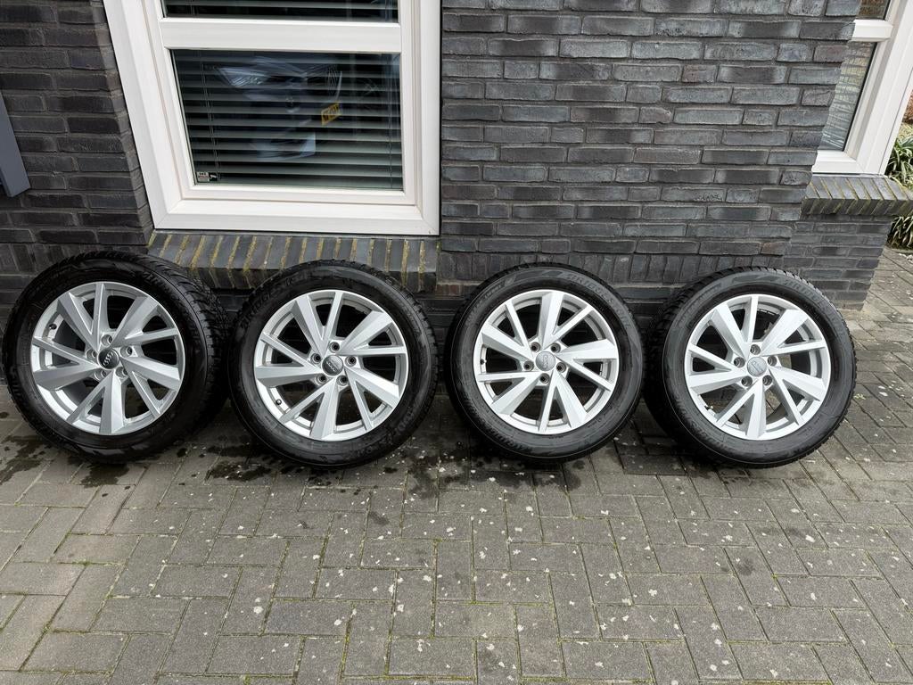 Audi Q2 S-line velgen met winterbanden, Auto-onderdelen, Banden en Velgen, Ophalen, Banden en Velgen, 17 inch, Winterbanden