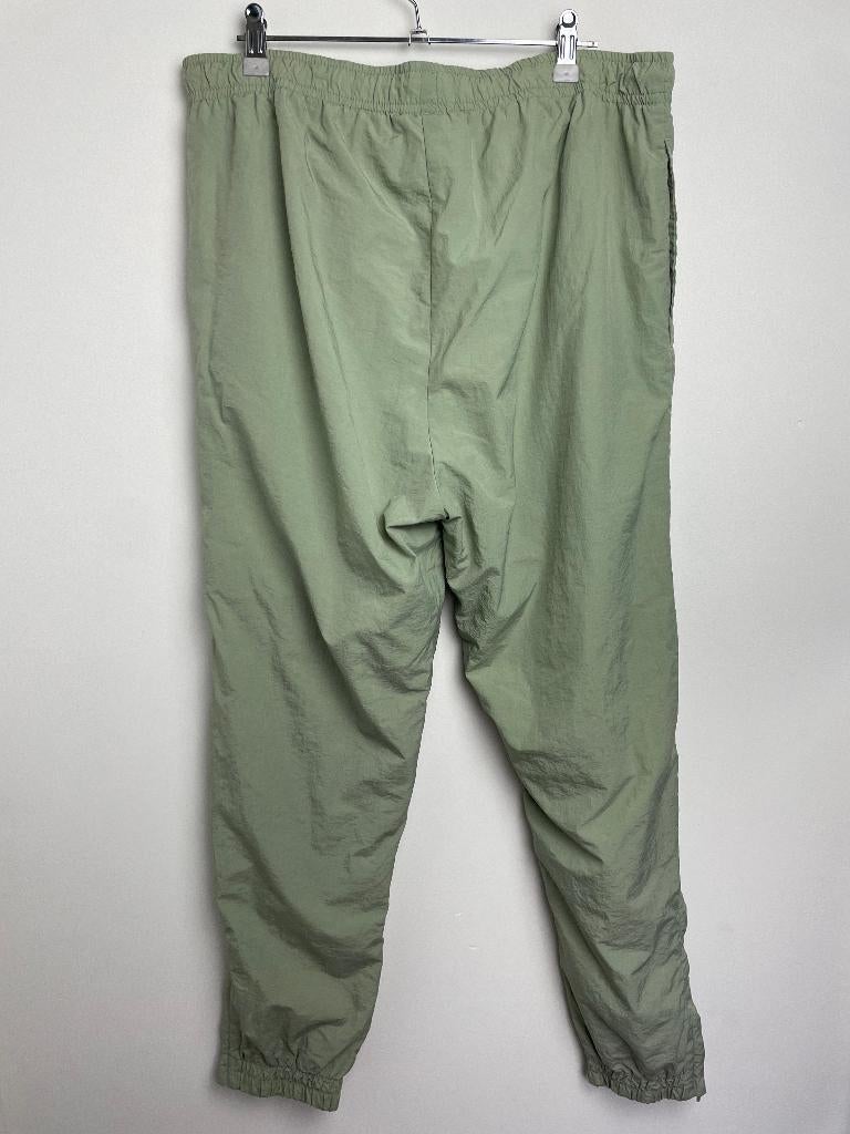 Daily Paper groene broek maat XL, Leidsestraat 27 in Amsterdam, Maat 56/58 (XL), Ophalen of Verzenden, Daily Paper