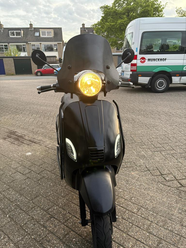 La souris E-Sourini 2021, Fietsen en Brommers, Snorfietsen en Snorscooters, Elektrisch, Zo goed als nieuw, Ophalen, Overige merken