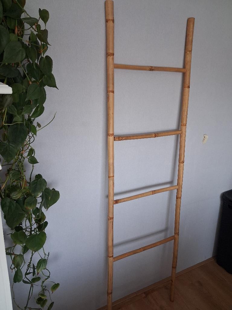 Bamboe trap, Ophalen