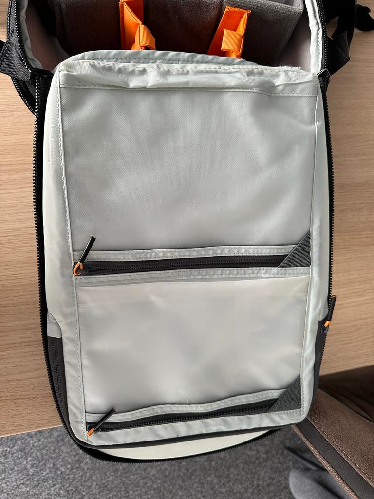 Lowepro cameratas - Compact en veelzijdig, Ophalen, Zo goed als nieuw, Schoudertas, Lowepro