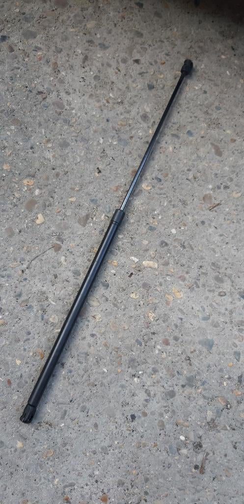 Gasveer vd motorkap VW Passat 2001, Ophalen of Verzenden