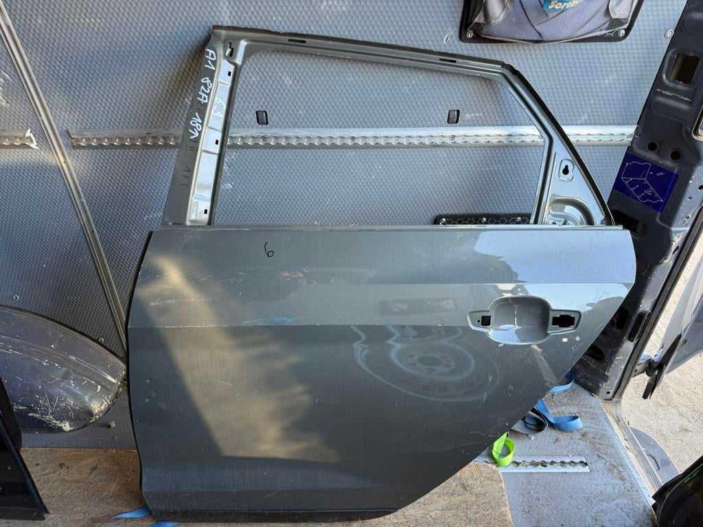 Audi a1 82 A portier deur links achter, Ophalen of Verzenden