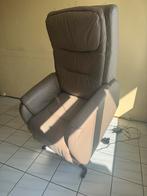 Comfortabele Sta-op Stoel / Ligstoel in Goede Staat, Huis en Inrichting, Fauteuils, Ophalen, Gebruikt, 100 tot 125 cm, Leer