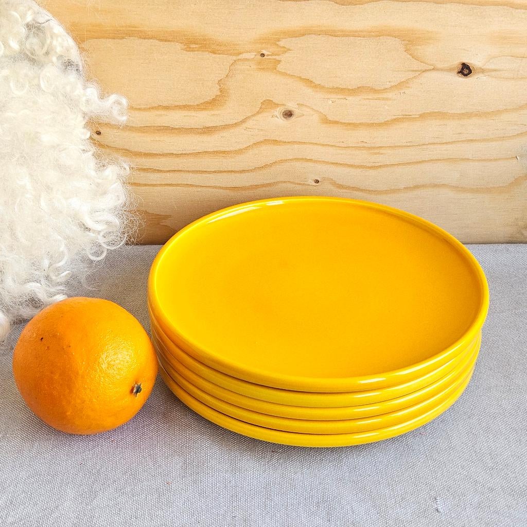 Driehoek Huizen Holland set van 5 ontbijtbordjes geel, Keramiek, Ophalen of Verzenden, Zo goed als nieuw, Overige stijlen