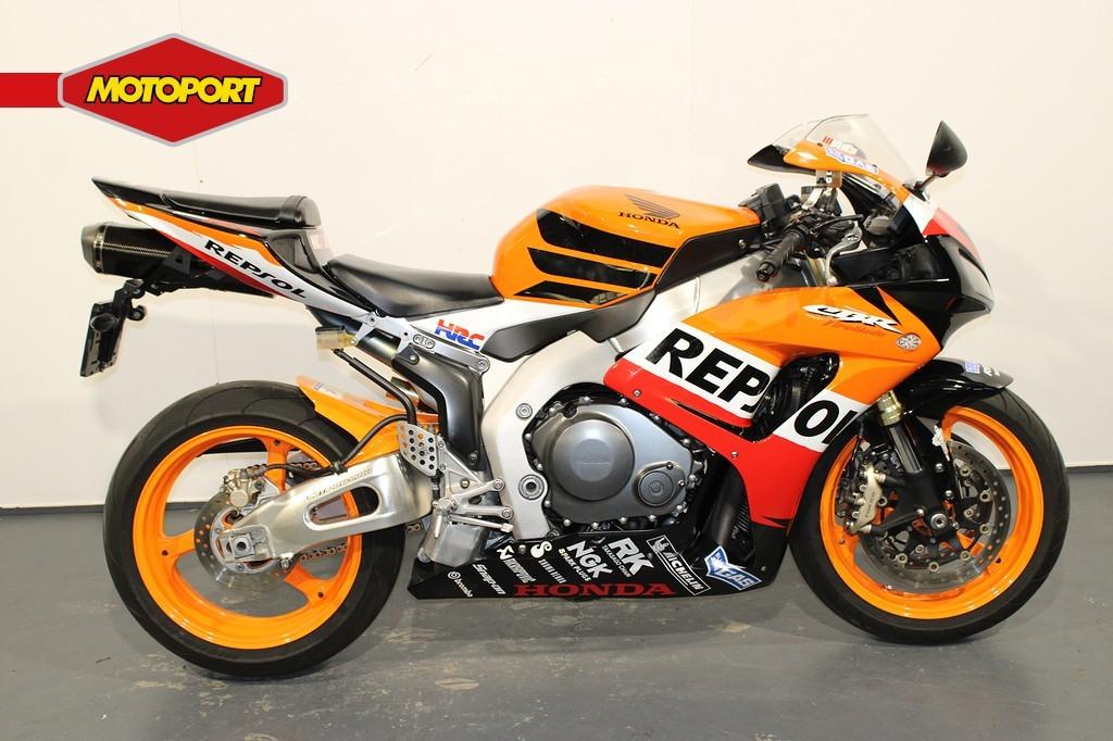 Honda CBR 1000 RR fireblade (bj 2008), Motoren, Motoren | Honda, Bedrijf, Super Sport, Mc.benelux@honda-eu.com, Doornveld 180
B-1731  Zellik, BE