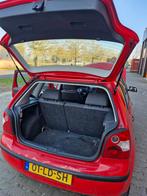 Volkswagen Polo 1.2 47KW 2002 Rood, Stof, 1198 cc, Origineel Nederlands, Handgeschakeld