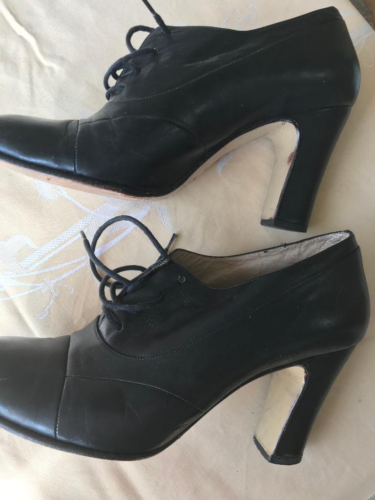 designschoenen, Zwart, Ophalen of Verzenden, Zo goed als nieuw, Lola Pagola