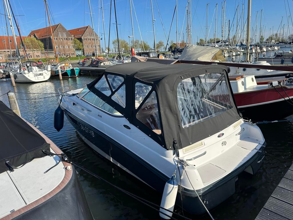 Chaparral 2335 - Krachtige V8, Zeer Goede Conditie, Watersport en Boten, Speedboten, Gebruikt, Binnenboordmotor, Verzenden, 6 meter of meer