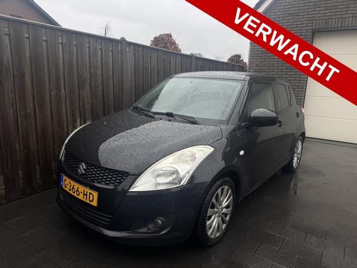 Suzuki Swift 1.2 Exclusive Schuifdak Navi Keyless Stoelverwa, Auto's, Suzuki, Bedrijf, Te koop, Swift, ABS, Airbags, Airconditioning