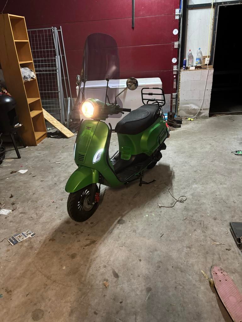 Leuke scooter met weinig km, Ophalen, Gebruikt, Benzine