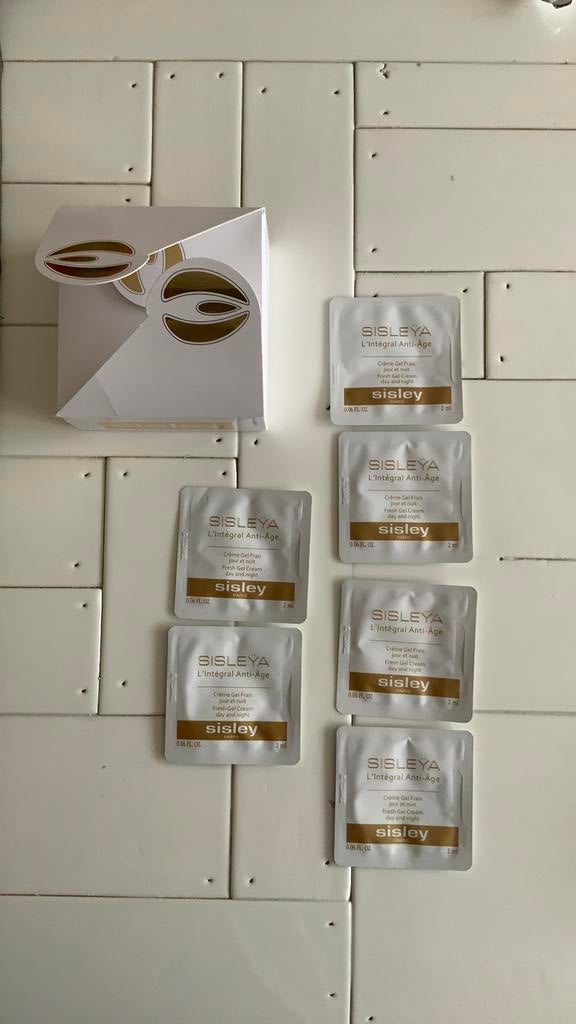 Sisley creme gel frais 12 ml, Verzenden, Nieuw, Gehele gezicht, Verzorging