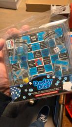 Dobbelspel / Drinkspel reisformaat met 4 glaasjes, Vijf spelers of meer, Ophalen of Verzenden, Nieuw, Reisspel