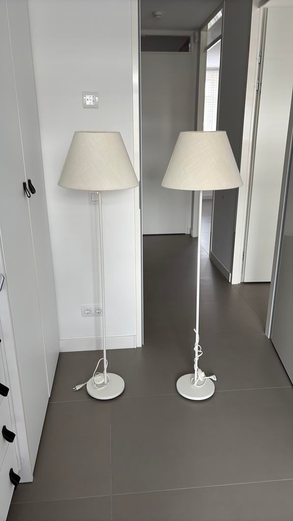 2 vloerlampen, Ophalen, Zo goed als nieuw, 150 tot 200 cm