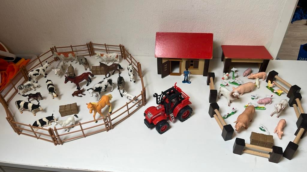 Houten boerderij met houten en plastic hek, Ophalen, Gebruikt, Jongen of Meisje