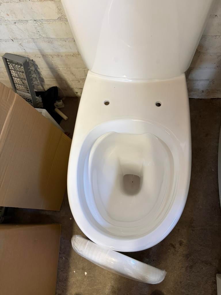 Nieuwe toilet X-Joy Rimless, Ophalen of Verzenden, Nieuw, Toilet