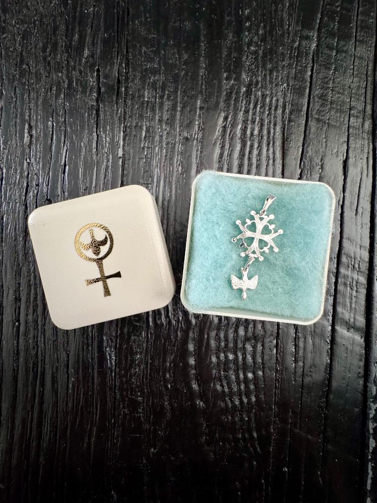 Vintage Hugenotenkruisje hangertje, Overige merken, Nieuw, Ophalen of Verzenden, 1 bedel