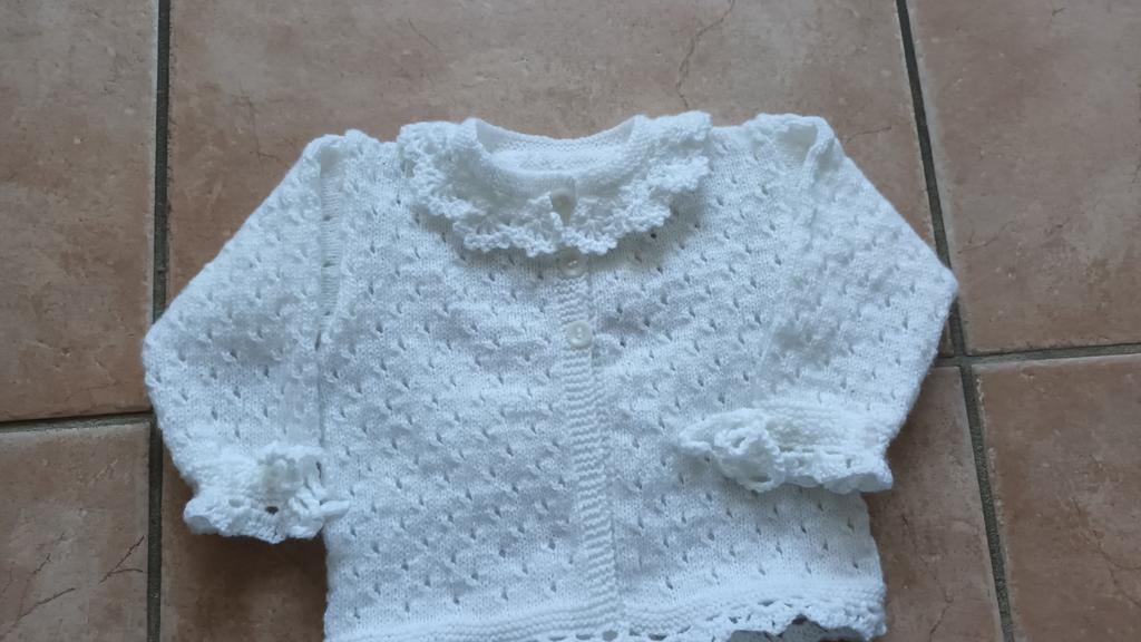 Hand gebreid vestjes nieuw 10 euro stuk, Kinderen en Baby's, Ophalen of Verzenden, Nieuw, Meisje, Truitje of Vestje