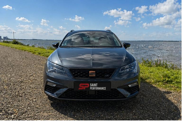 Seat Leon 2.0 TSI 400PK 4DRIVE Dsg-7 2019 Grijs Carbon, Auto's, Automaat, Navigatiesysteem, 750 kg, 4 cilinders