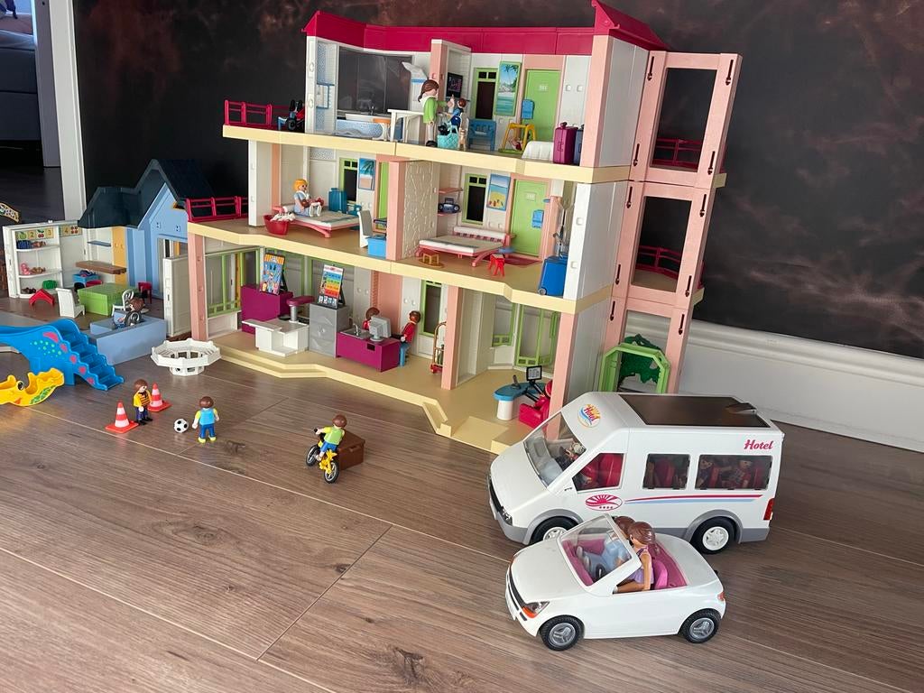 Grote Playmobil set: Hotel, Kinderopvang, Kermis & meer!, Kinderen en Baby's, Speelgoed | Overig, Ophalen of Verzenden, Gebruikt