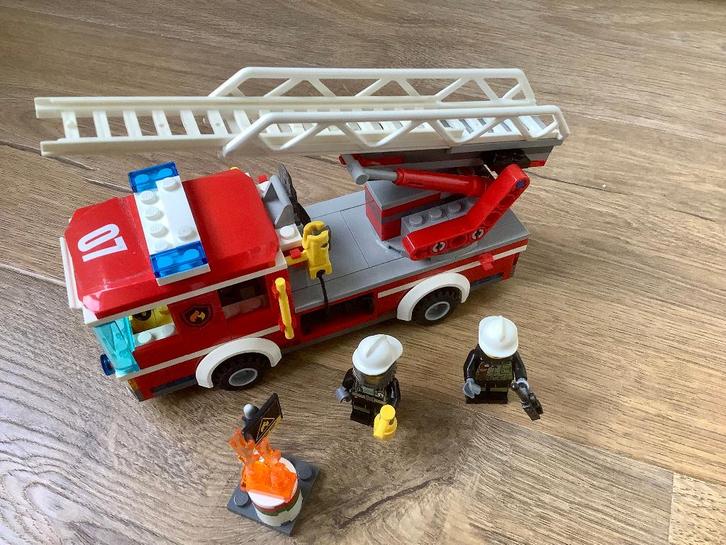 Lego City 60107 Brandweer Ladderwagen, Kinderen en Baby's, Speelgoed | Duplo en Lego, Gebruikt, Lego, Complete set, Ophalen of Verzenden