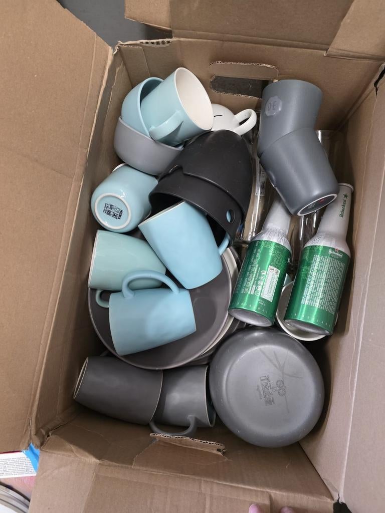 Koningsdag spullen, Ophalen