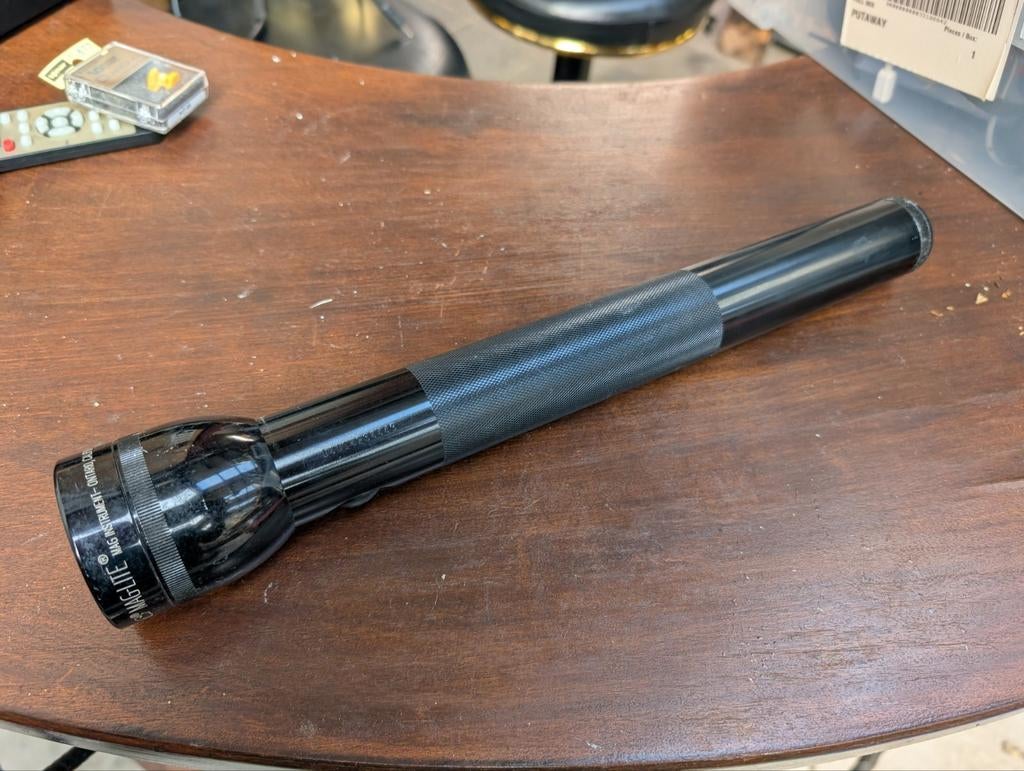 Mag-Lite zaklamp, LED, 4 D cellen, Ophalen of Verzenden, Gebruikt, Batterij