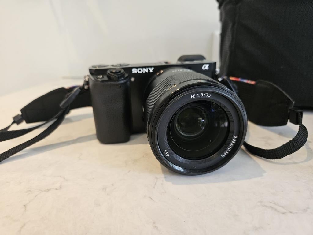 Te koop Sony camera a6000 inclusief lens en dergelijke., Ophalen of Verzenden, Zo goed als nieuw, Sony, 8 keer of meer