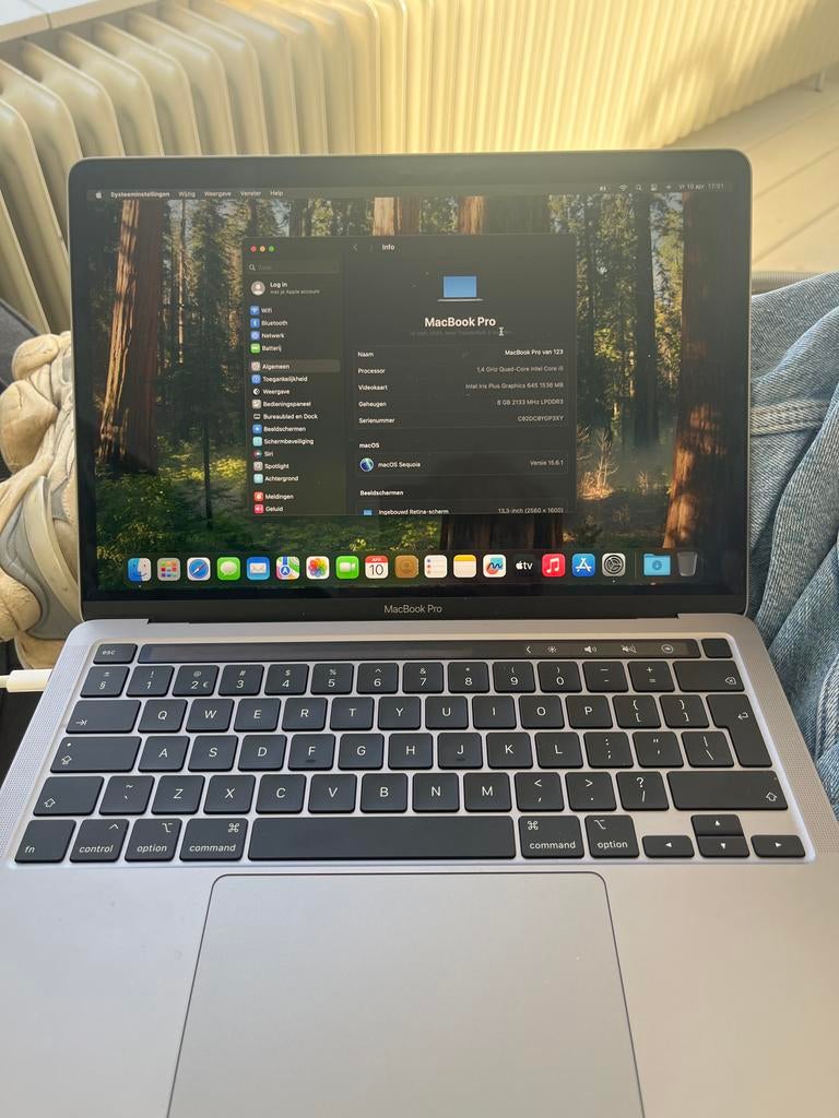 MacBook Pro 13 inch (2019) - 8GB RAM, 256GB SSD, Computers en Software, Apple Macbooks, 256 GB, Qwerty, 8 GB, 13 inch