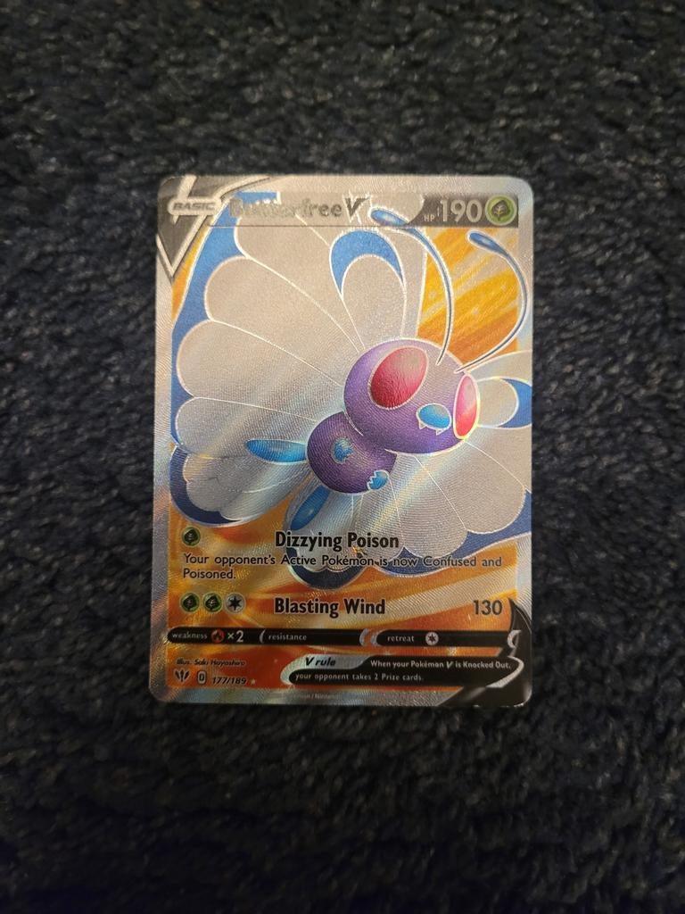 Pokemon kaart Butterfree V full art darkness ablaze, Ophalen of Verzenden, Zo goed als nieuw