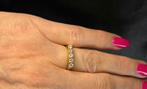 Gouden aanschuif ring met diamant. Ca: 0.60 ct.2026/127, 18 tot 19, ., Ophalen of Verzenden, Zo goed als nieuw