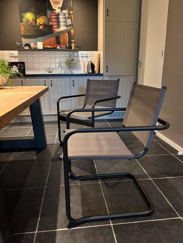 Aluminium slede stoelen beschikbaar voor biedingen