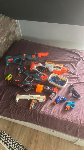 Nerf set koop alles of appart stuur voor meer info beschikbaar voor biedingen